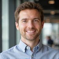 Portrét Jana Nováka, zakladatele a CEO cssmint